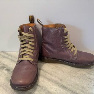 Dr. Martens Mauve Leather Lace Up Ankle Boots Women’s Size 7 Combat Boots